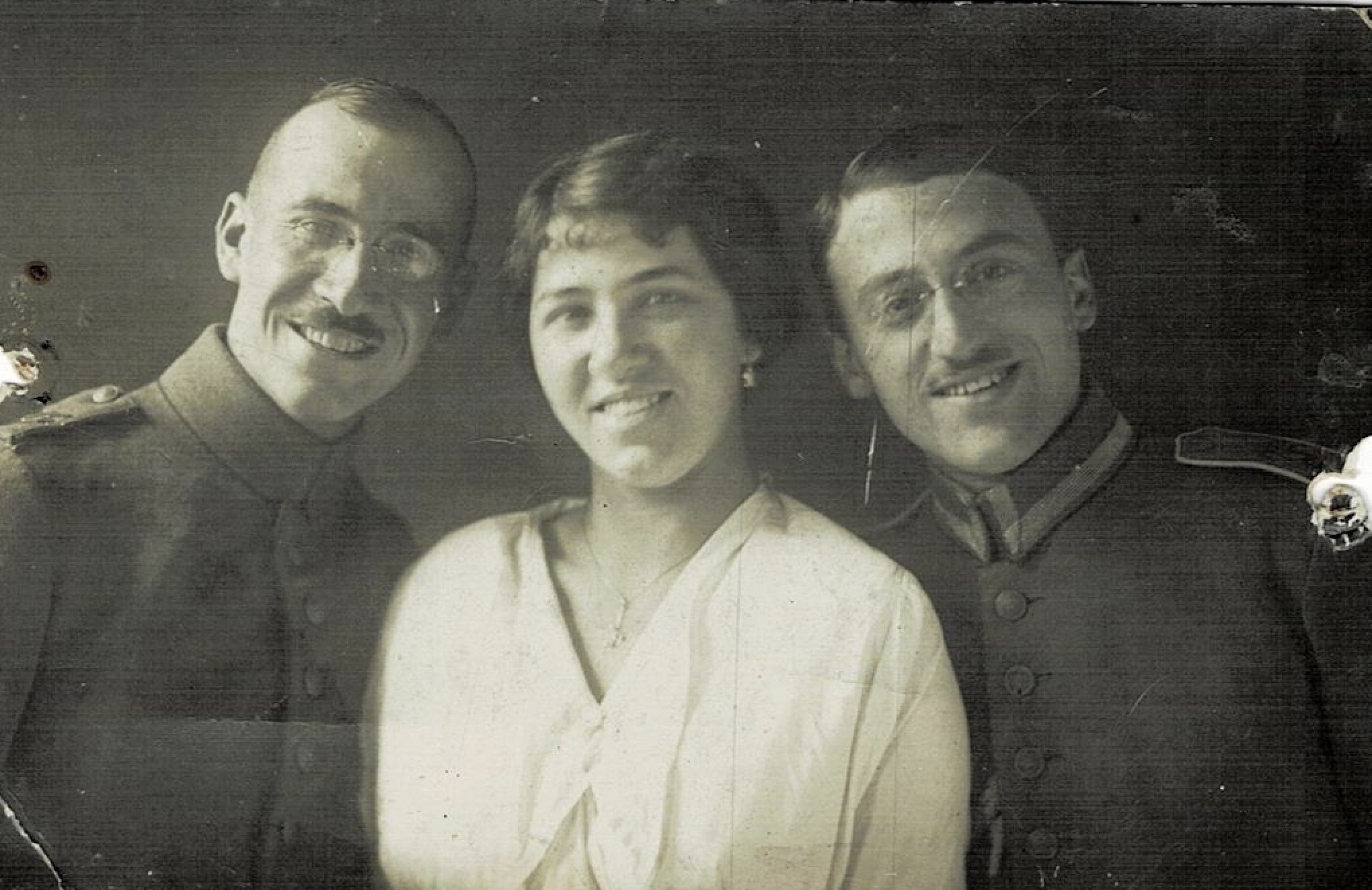 Selig Cahn (rechts) mit seinen Geschwistern Siegmund und Bertha (Foto: Nachlass Bertha Sperber)