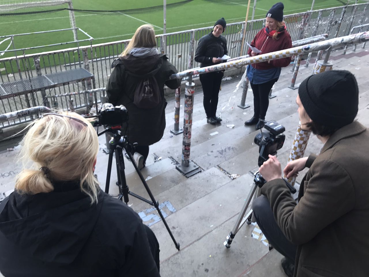 Auch am Millerntor - hier auf der „Süd“ - war die Fan.Tastic Females-Filmcrew unterwegs.